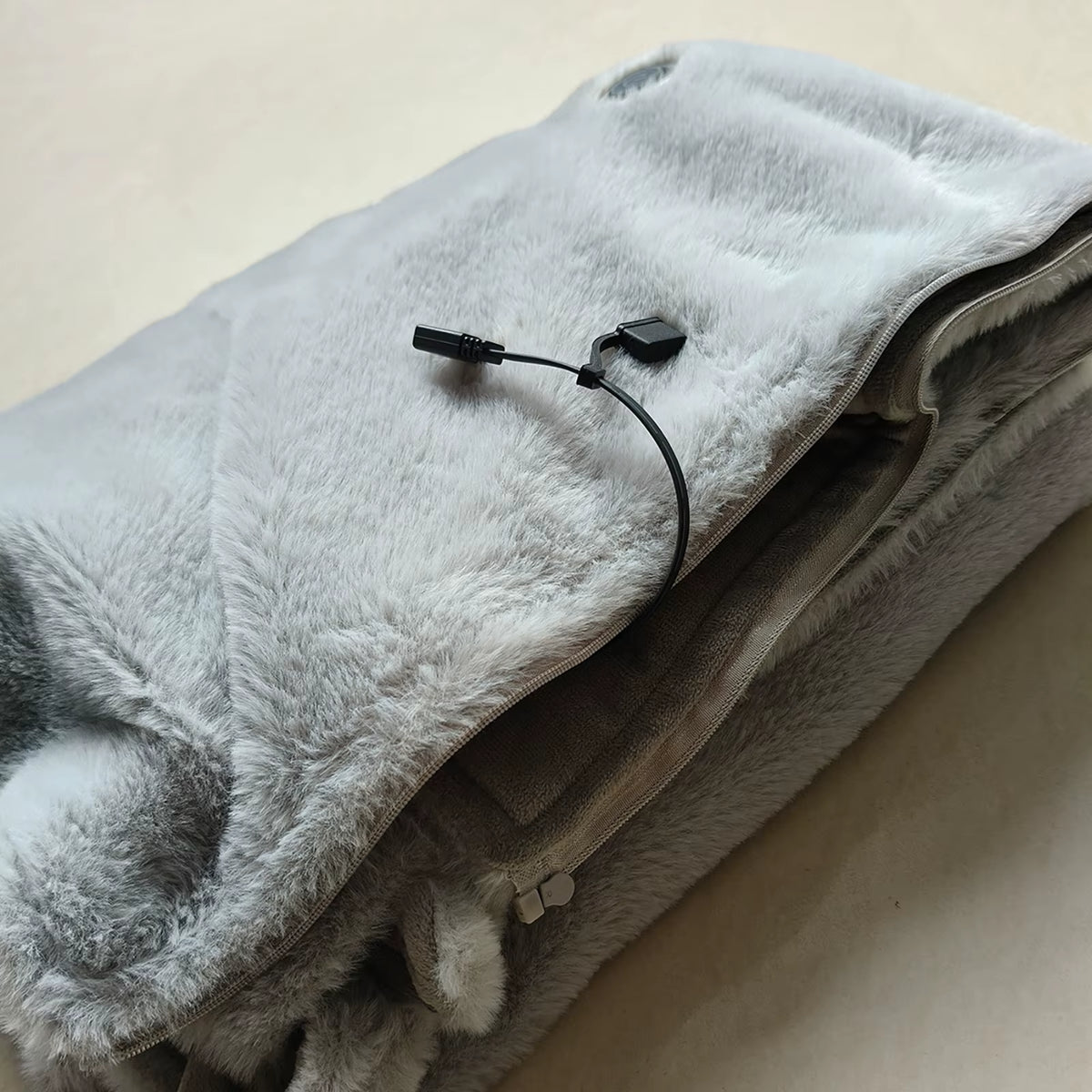 USB Electric Heated Robe Poncho Blanket Hoodie with 3 Heating Level Heated Blanket Throw Wrap Washable for Camping Travel Office